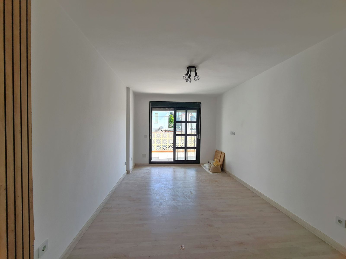 Appartement te koop in Manilva | 3 slaapkamers H5023462