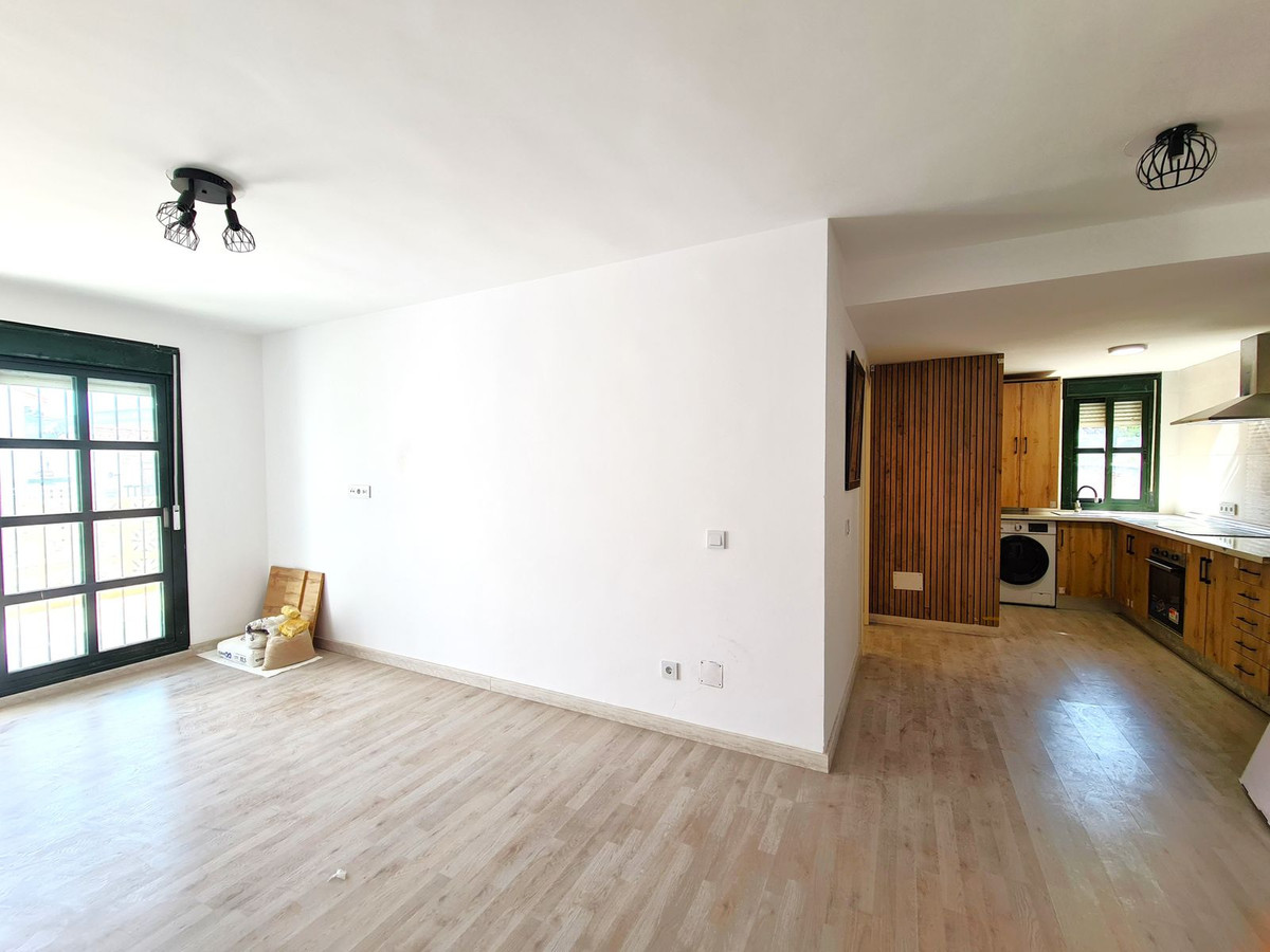 Appartement te koop in Manilva | 3 slaapkamers H5023462