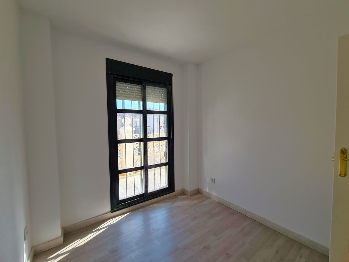 Appartement te koop in Manilva | 3 slaapkamers H5023462