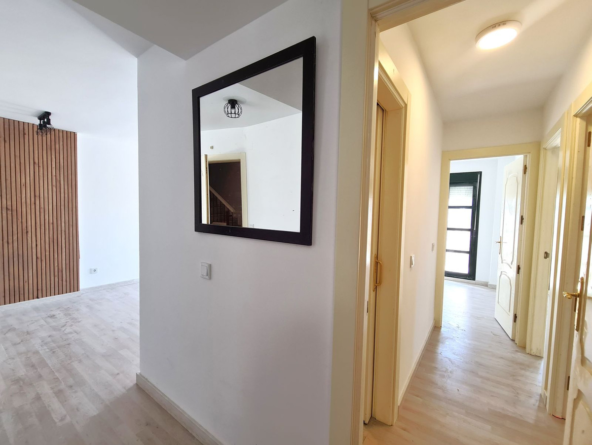Appartement te koop in Manilva | 3 slaapkamers H5023462