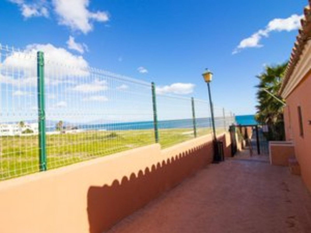Appartement te koop in Manilva | 3 slaapkamers H5023462