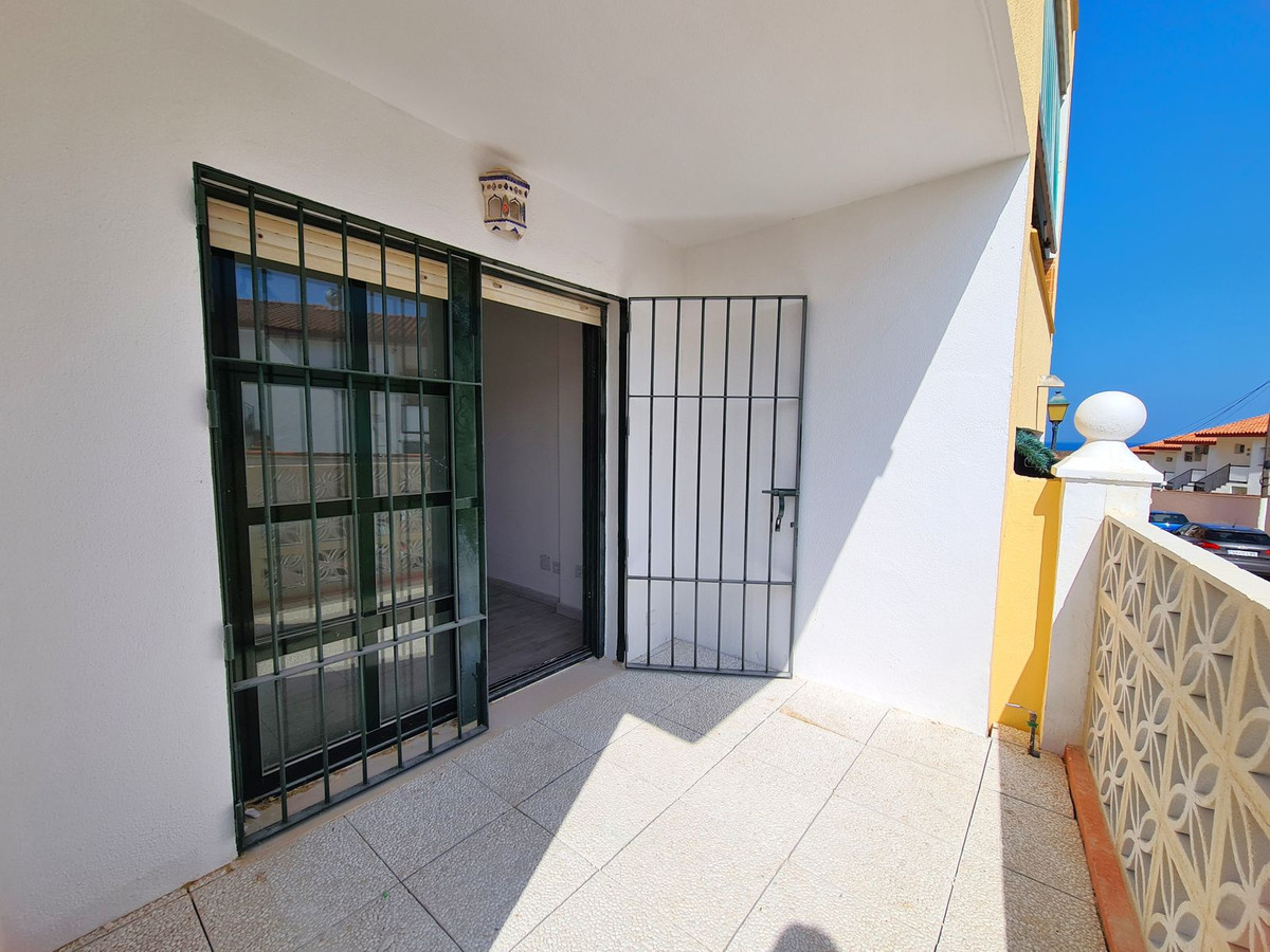 Appartement te koop in Manilva | 3 slaapkamers H5023462