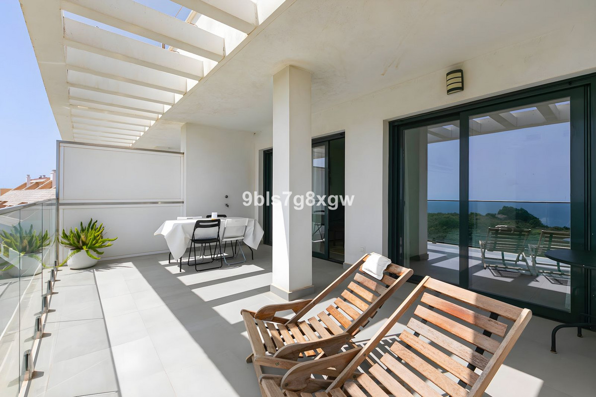 Penthouse in La Duquesa-13