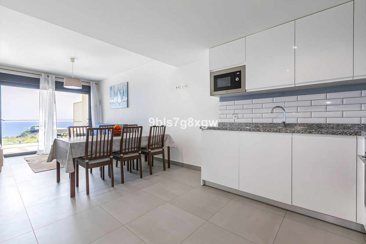 Penthouse in La Duquesa-15