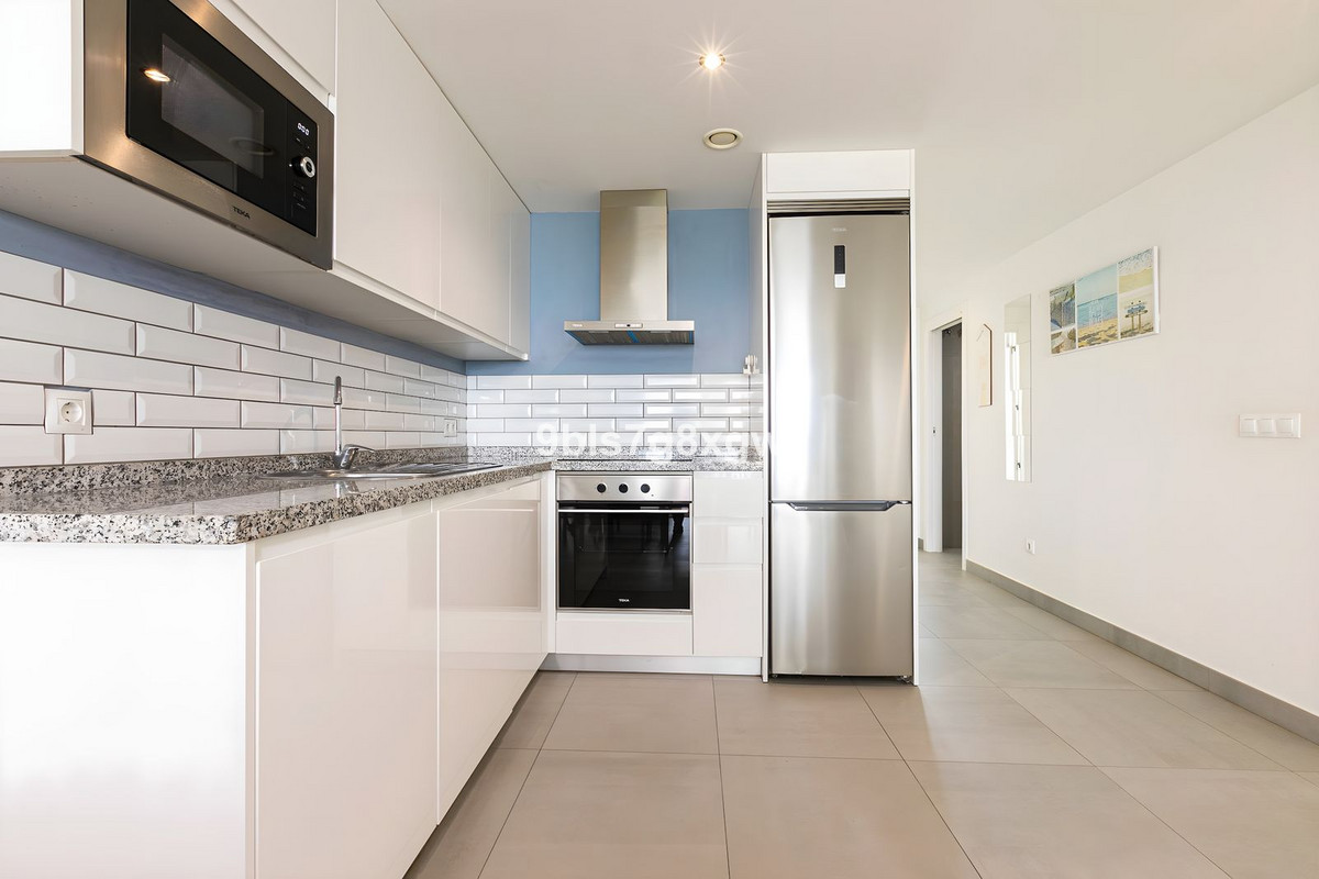 Penthouse in La Duquesa-17
