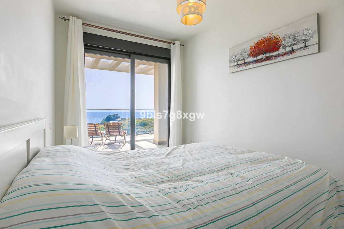 Penthouse in La Duquesa-5
