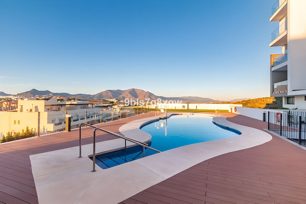 Penthouse in La Duquesa-9