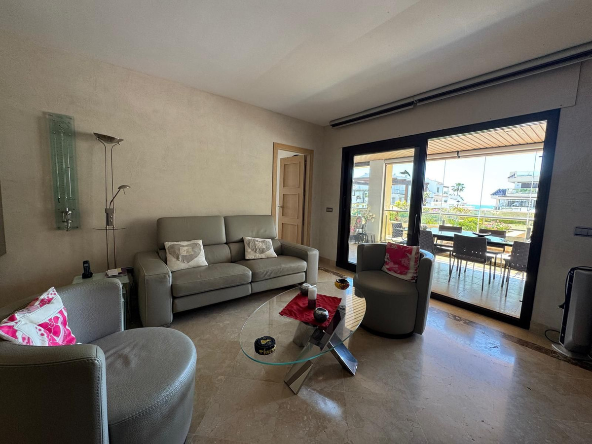 Appartement te koop in Manilva | 3 slaapkamers H5057452