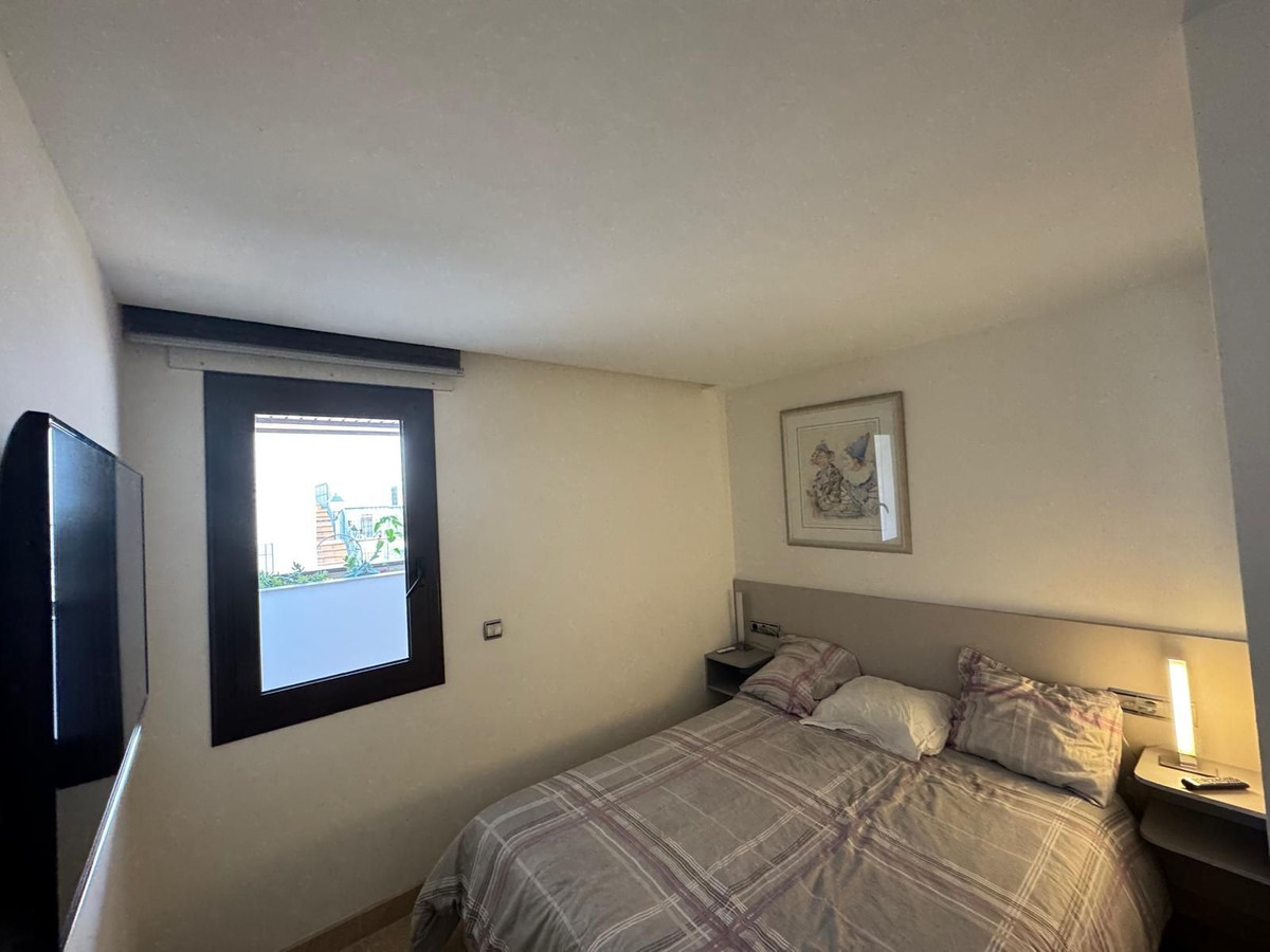 Appartement te koop in Manilva | 3 slaapkamers H5057452