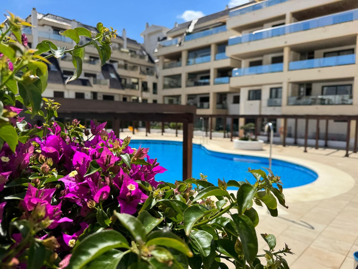 Appartement te koop in Manilva | 3 slaapkamers H5057452