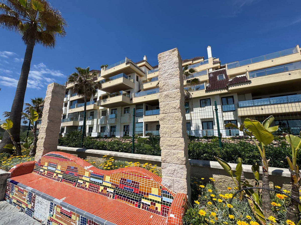 Appartement te koop in Manilva | 3 slaapkamers H5057452
