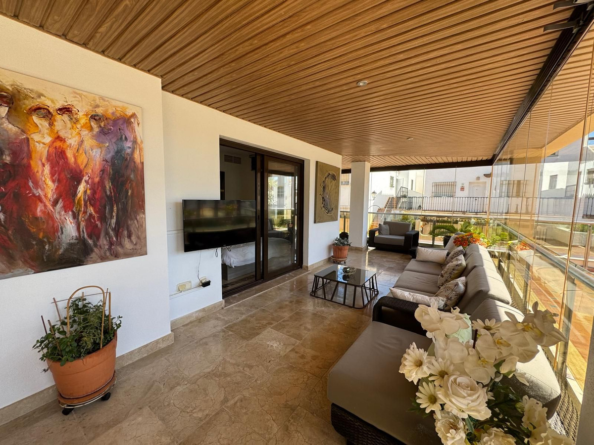 Appartement te koop in Manilva | 3 slaapkamers H5057452