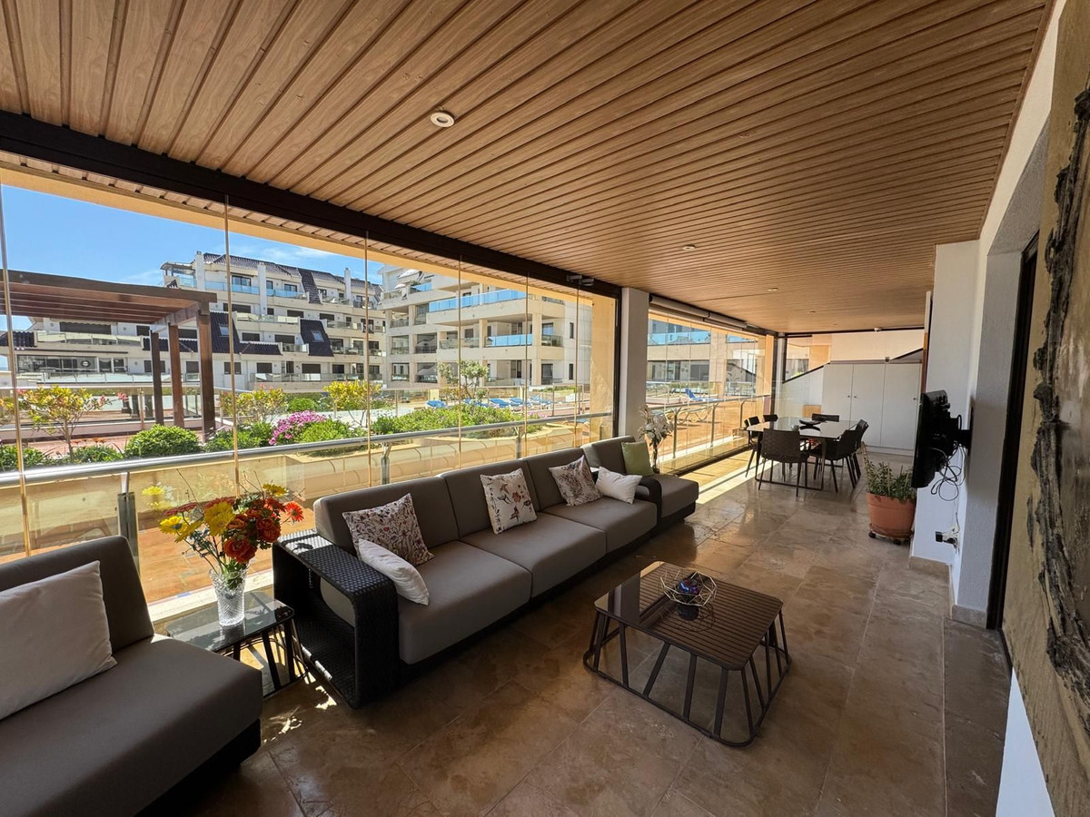 Appartement te koop in Manilva | 3 slaapkamers H5057452