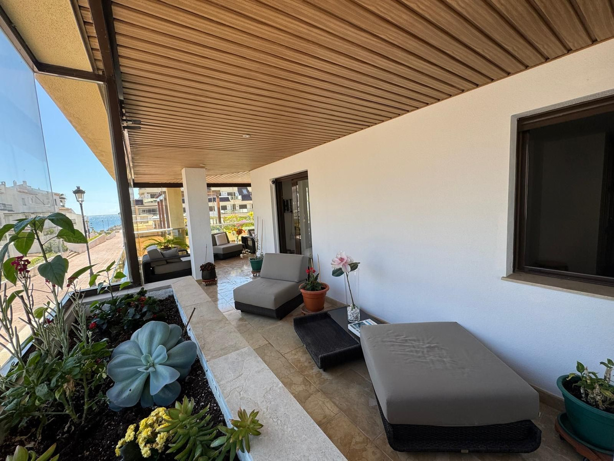 Appartement te koop in Manilva | 3 slaapkamers H5057452
