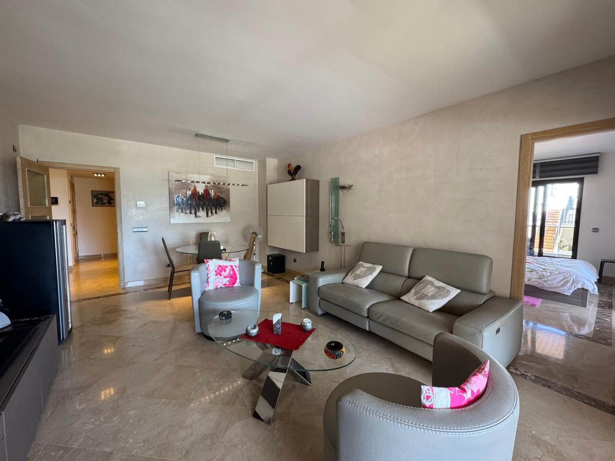 Appartement te koop in Manilva | 3 slaapkamers H5057452