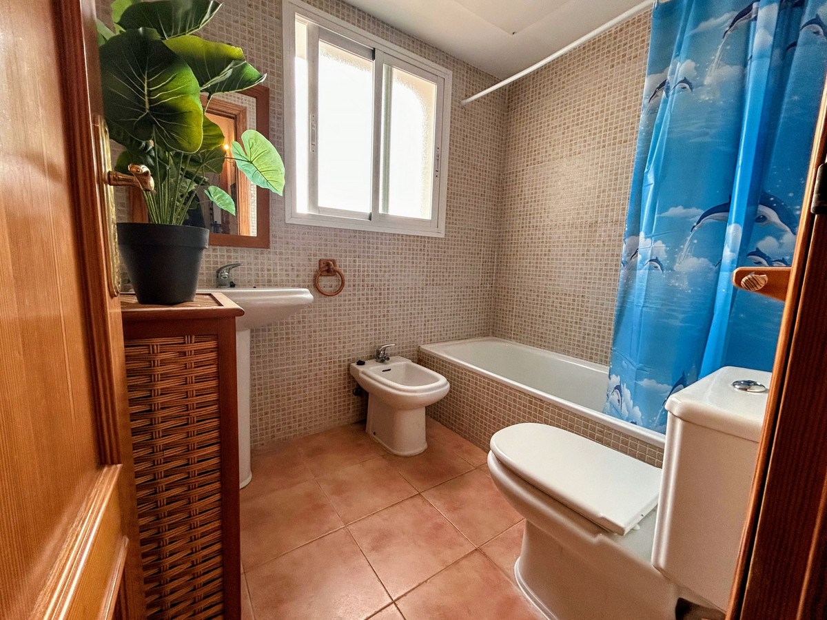 Appartement te koop in Manilva | 2 slaapkamers H5065312