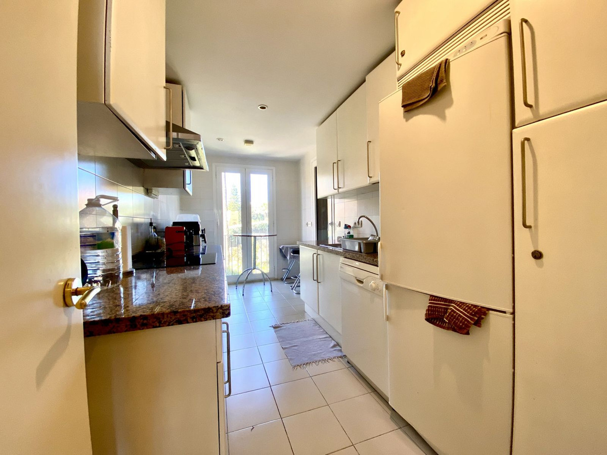Appartement te koop in Manilva | 3 slaapkamers H5071198