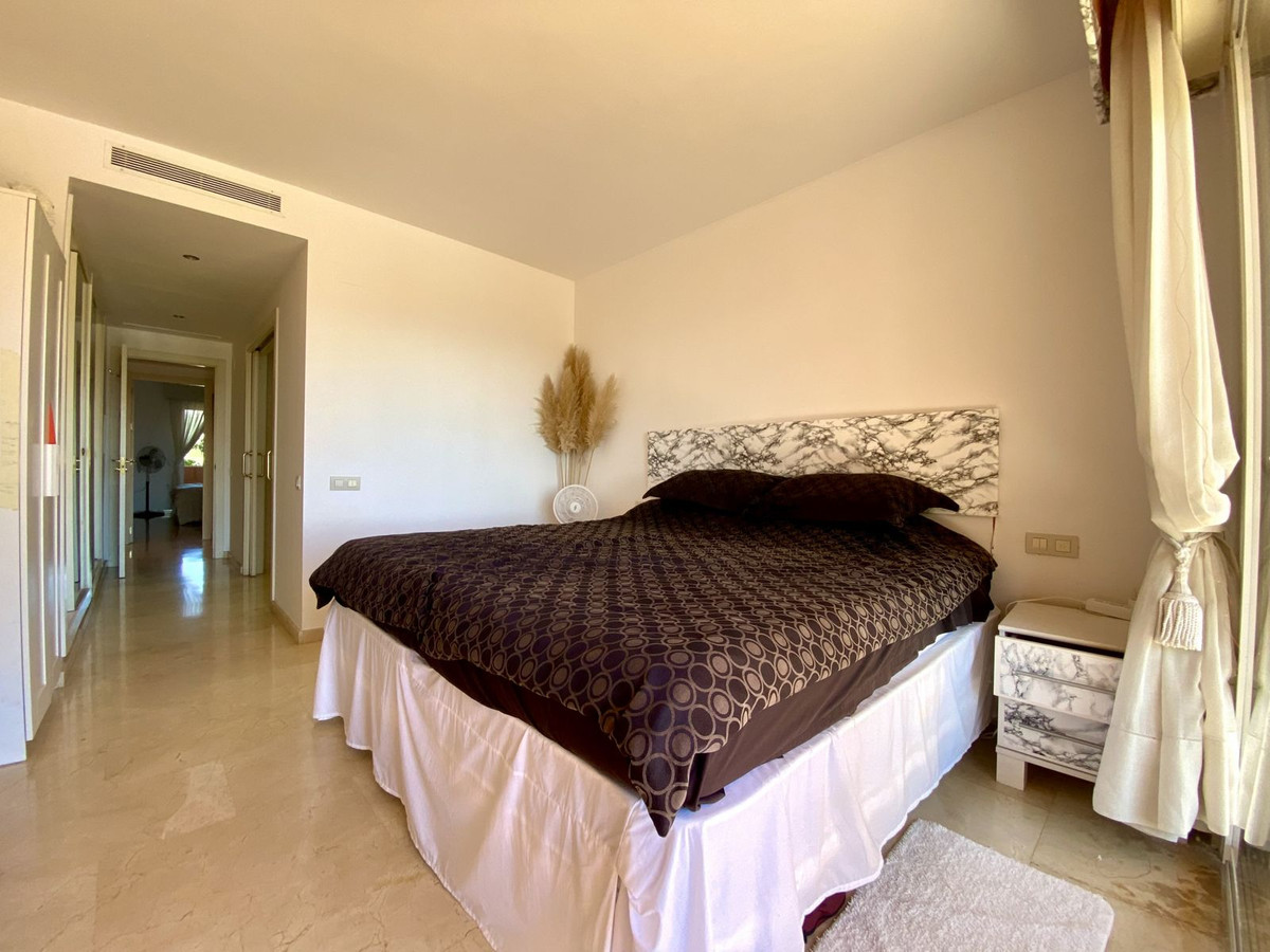 Appartement te koop in Manilva | 3 slaapkamers H5071198