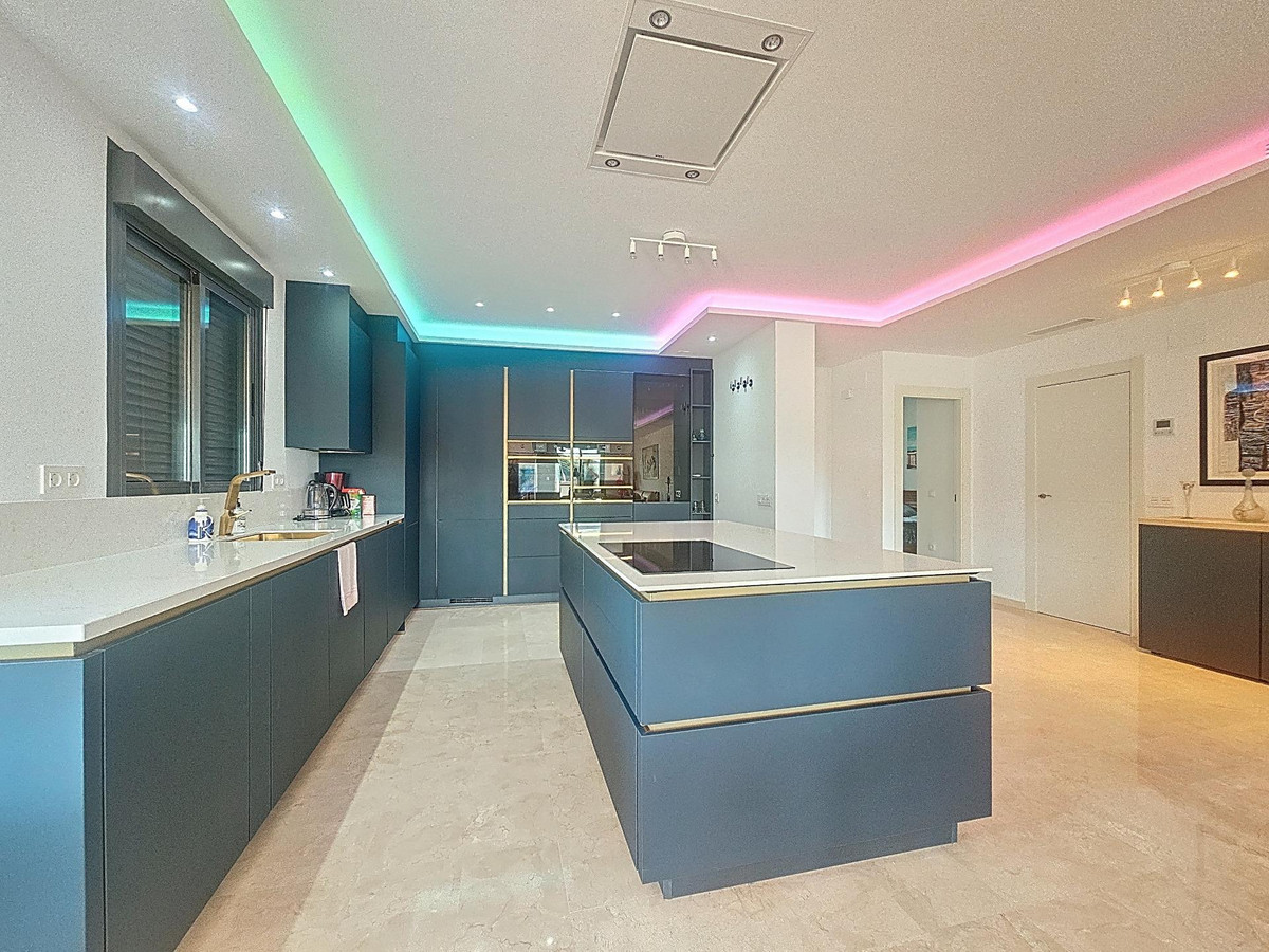 Appartement te koop in Manilva | 2 slaapkamers H5106304