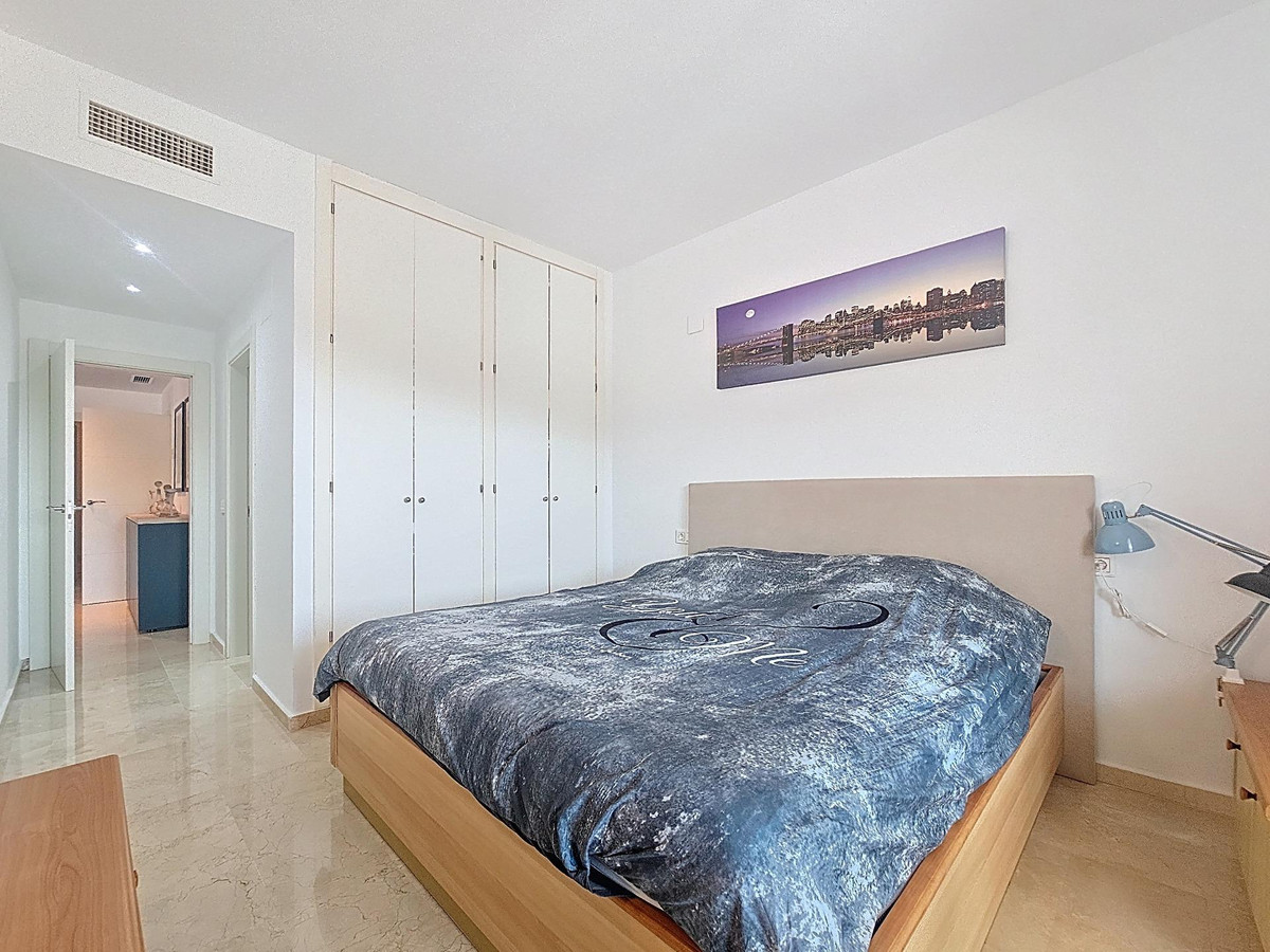 Appartement te koop in Manilva | 2 slaapkamers H5106304
