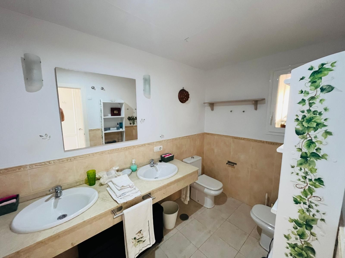 Penthouse te koop in Manilva | 2 slaapkamers H5106625