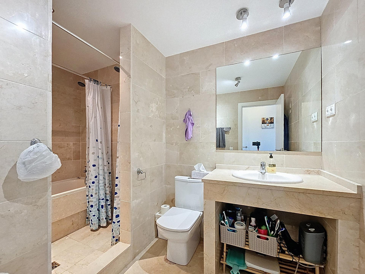 Appartement te koop in Manilva | 3 slaapkamers H5108230