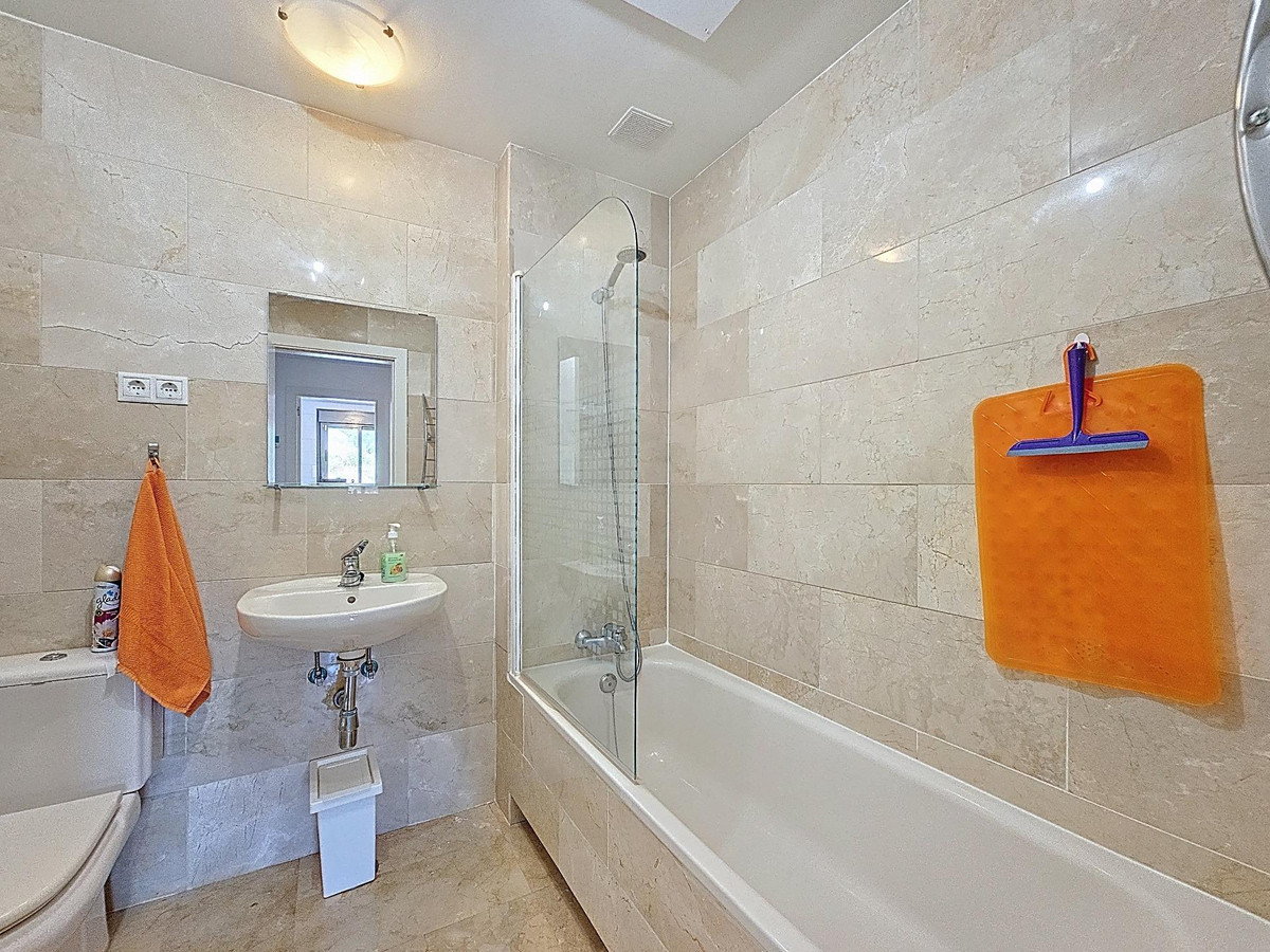 Appartement te koop in Manilva | 3 slaapkamers H5108230