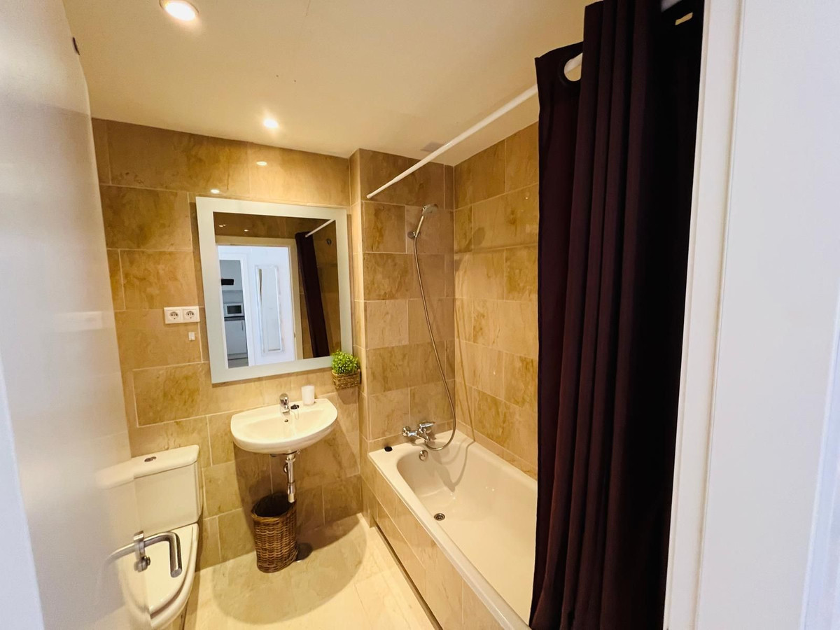 Penthouse te koop in Manilva | 2 slaapkamers H5111425