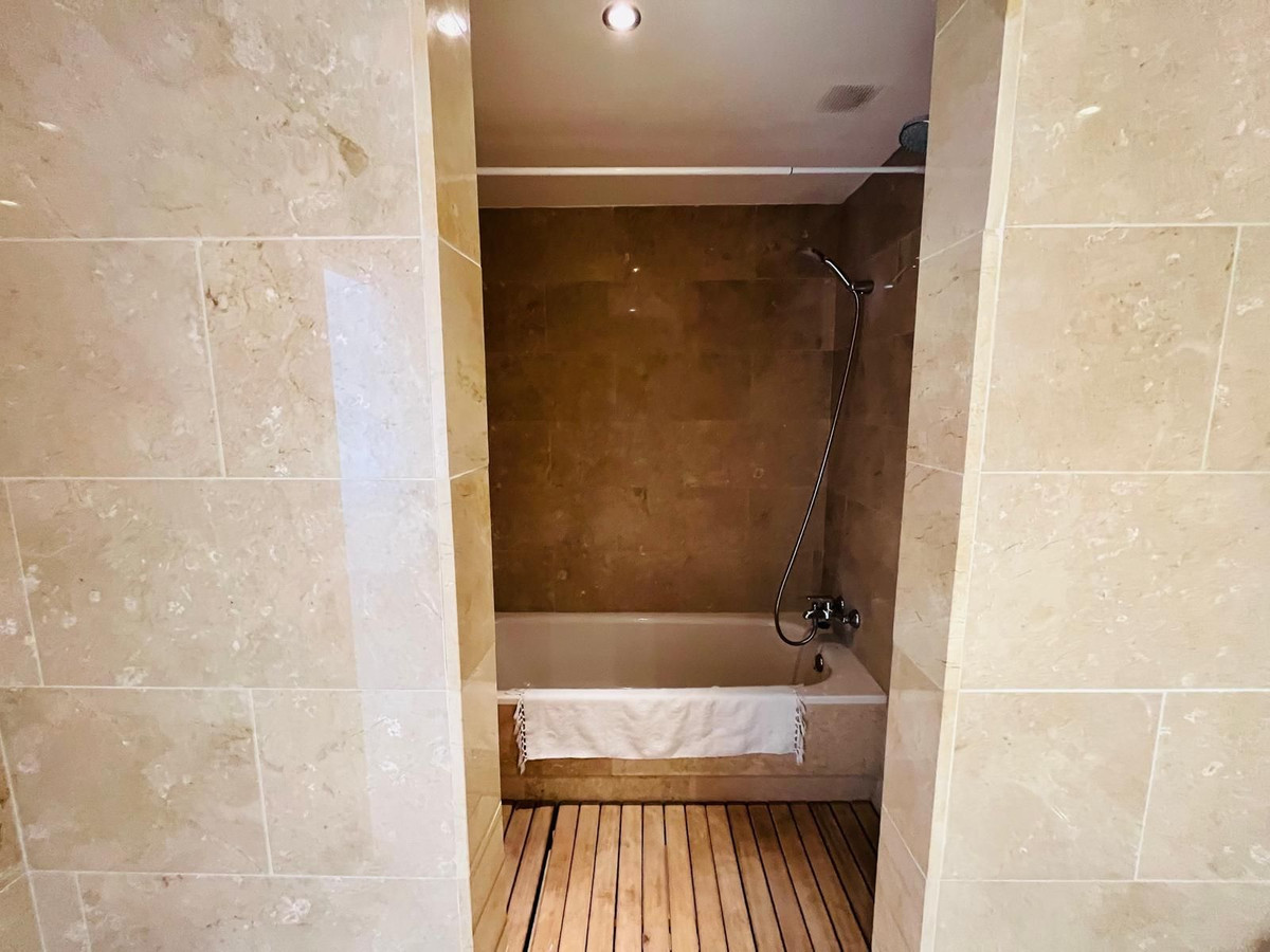 Penthouse te koop in Manilva | 2 slaapkamers H5111425