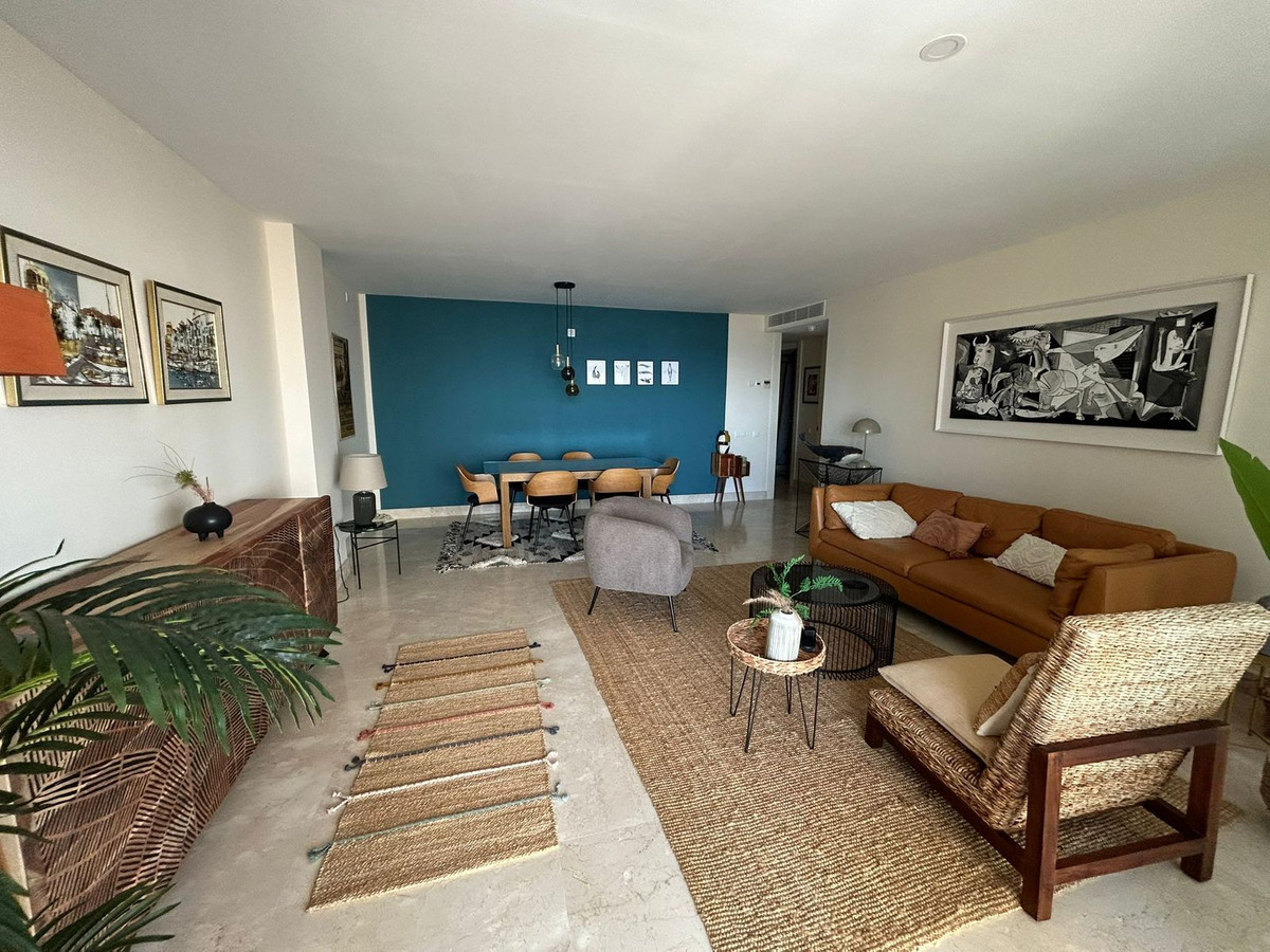 Appartement te koop in Manilva | 3 slaapkamers H5117788