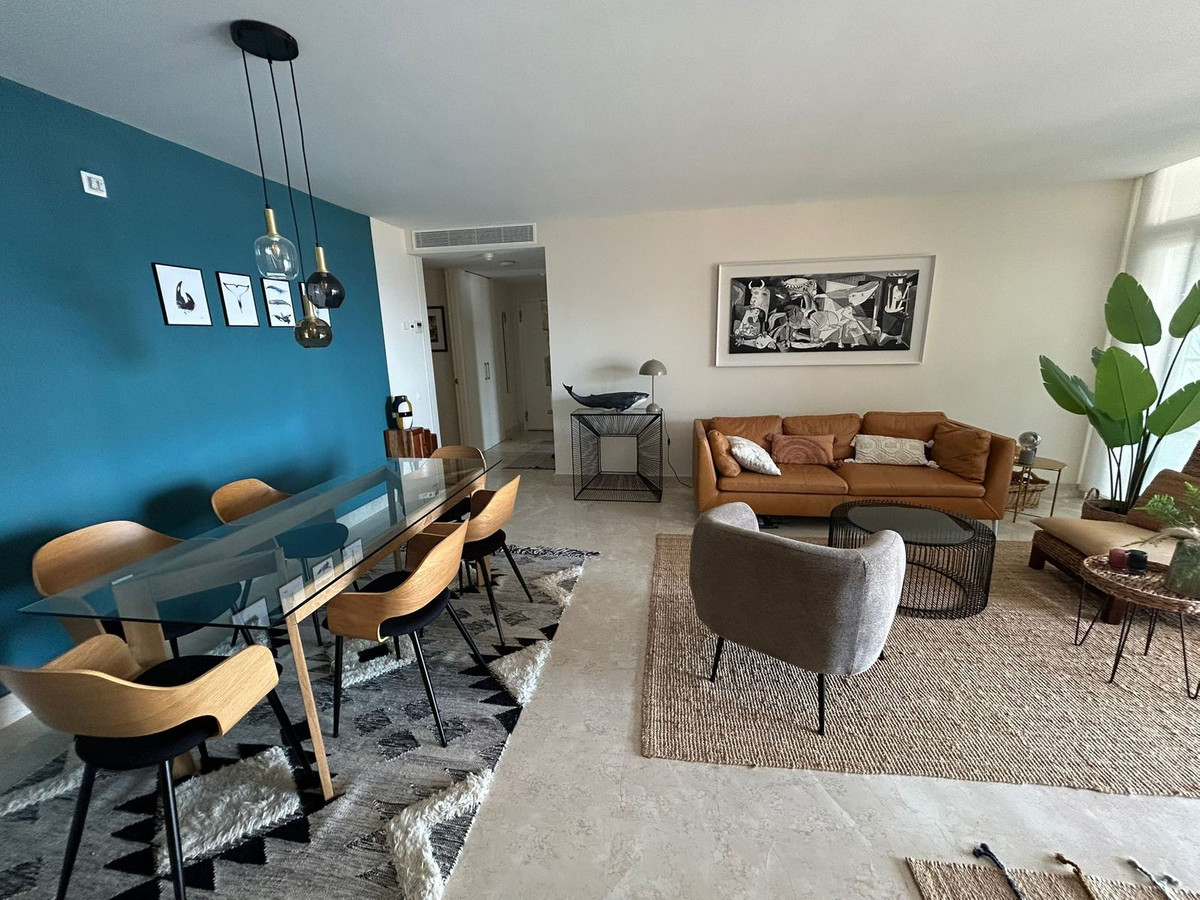 Appartement te koop in Manilva | 3 slaapkamers H5117788