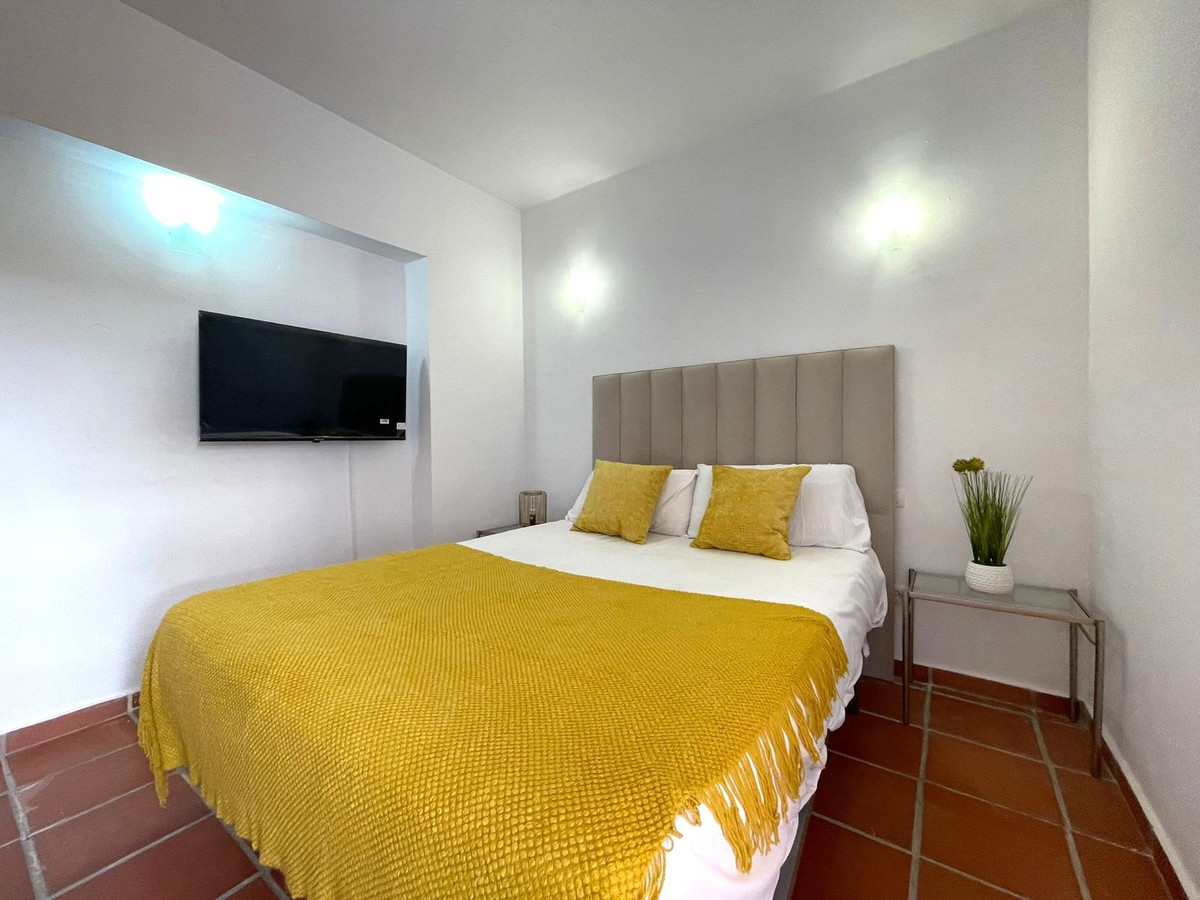 Appartement te koop in Manilva | 2 slaapkamers H5123818