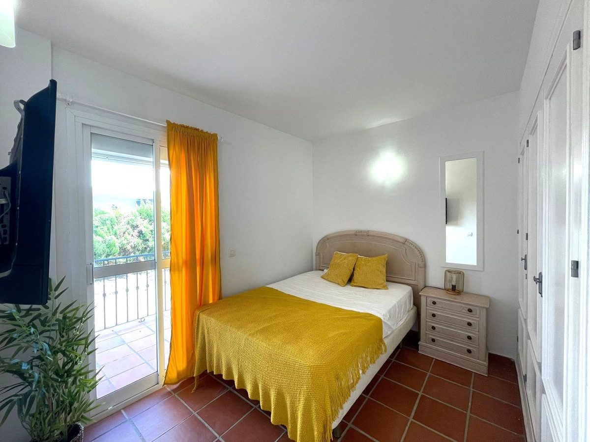 Appartement te koop in Manilva | 2 slaapkamers H5123818
