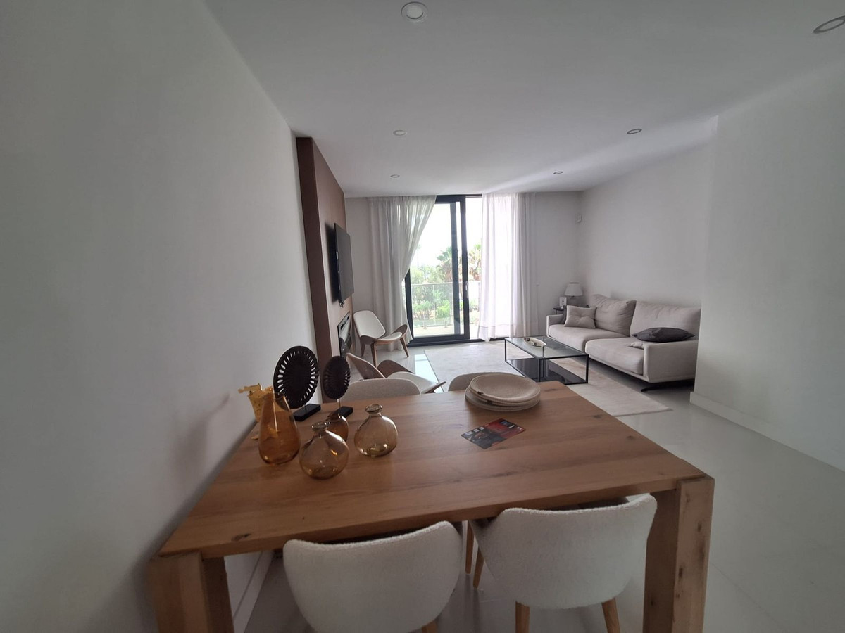 Appartement te koop in Manilva | 2 slaapkamers H5127223