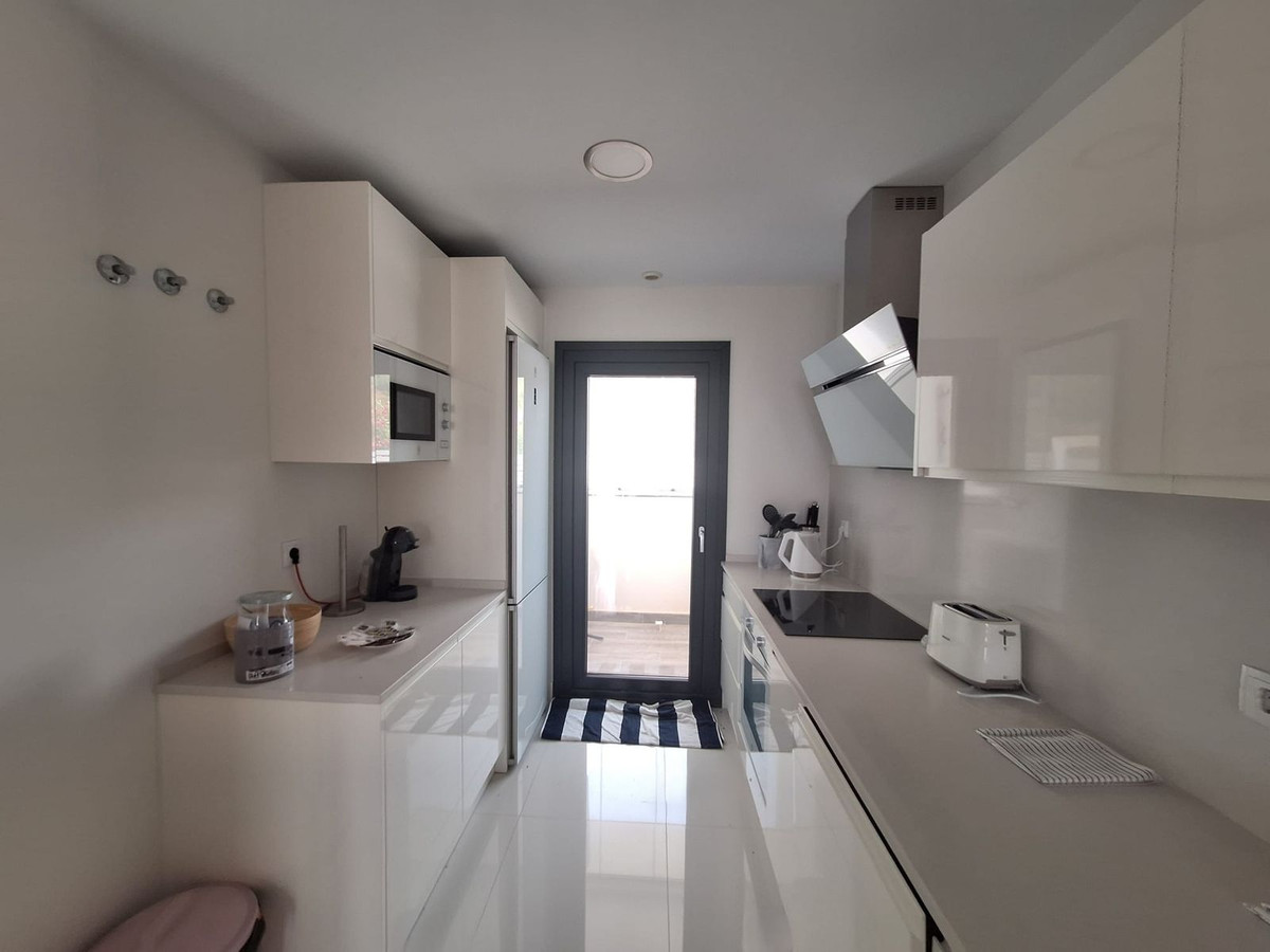 Appartement te koop in Manilva | 2 slaapkamers H5127223