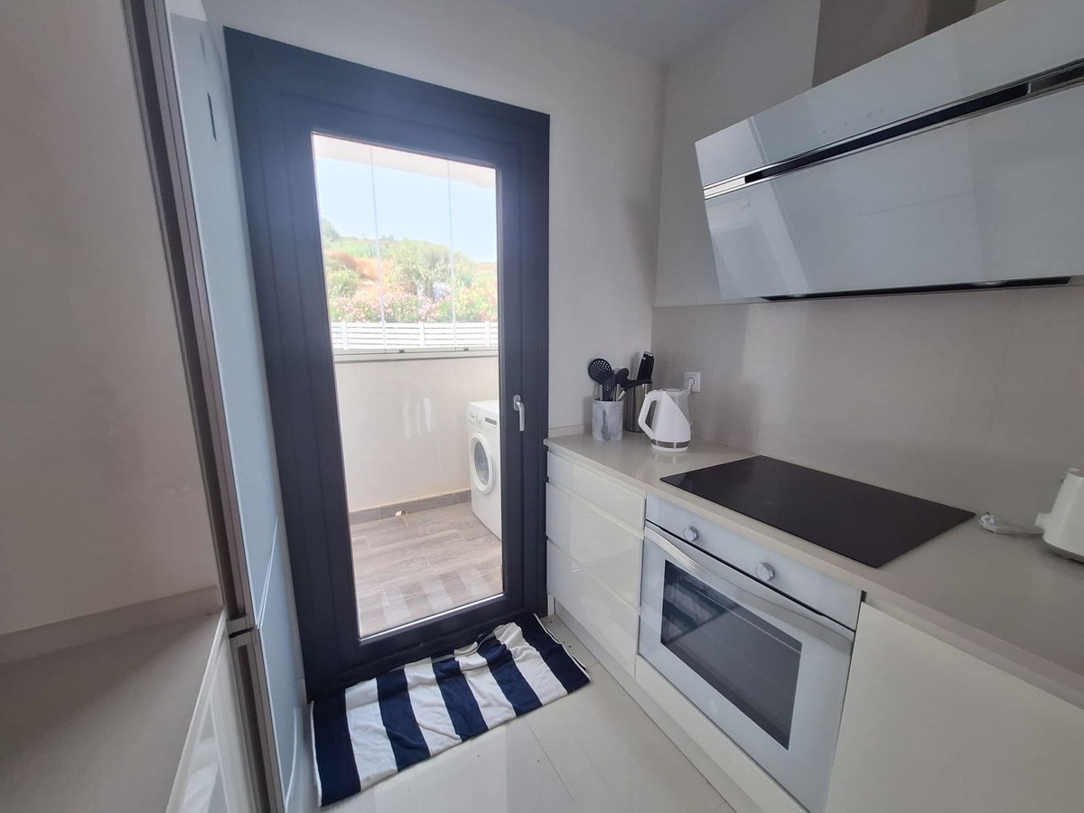 Appartement te koop in Manilva | 2 slaapkamers H5127223