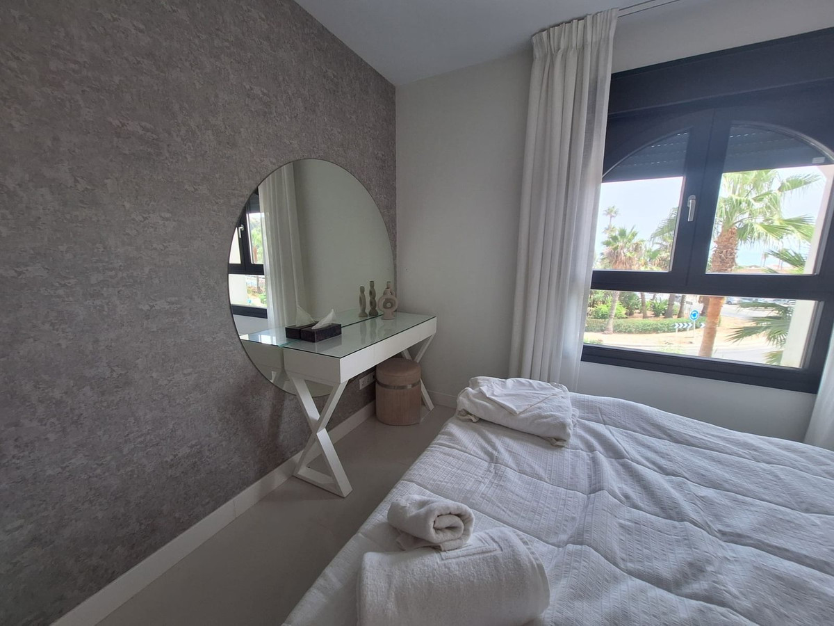 Appartement te koop in Manilva | 2 slaapkamers H5127223