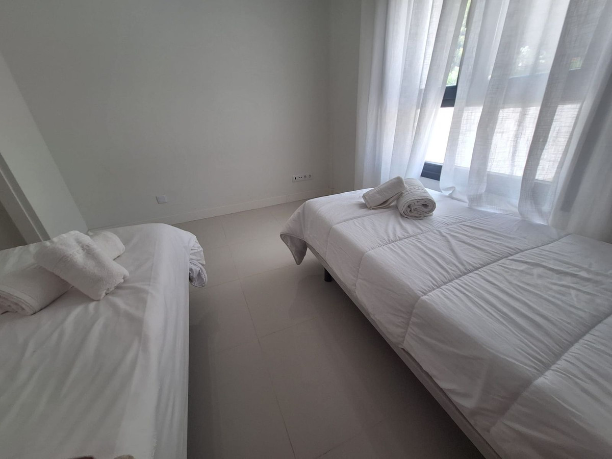 Appartement te koop in Manilva | 2 slaapkamers H5127223