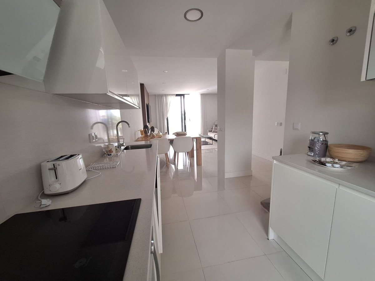 Appartement te koop in Manilva | 2 slaapkamers H5127223