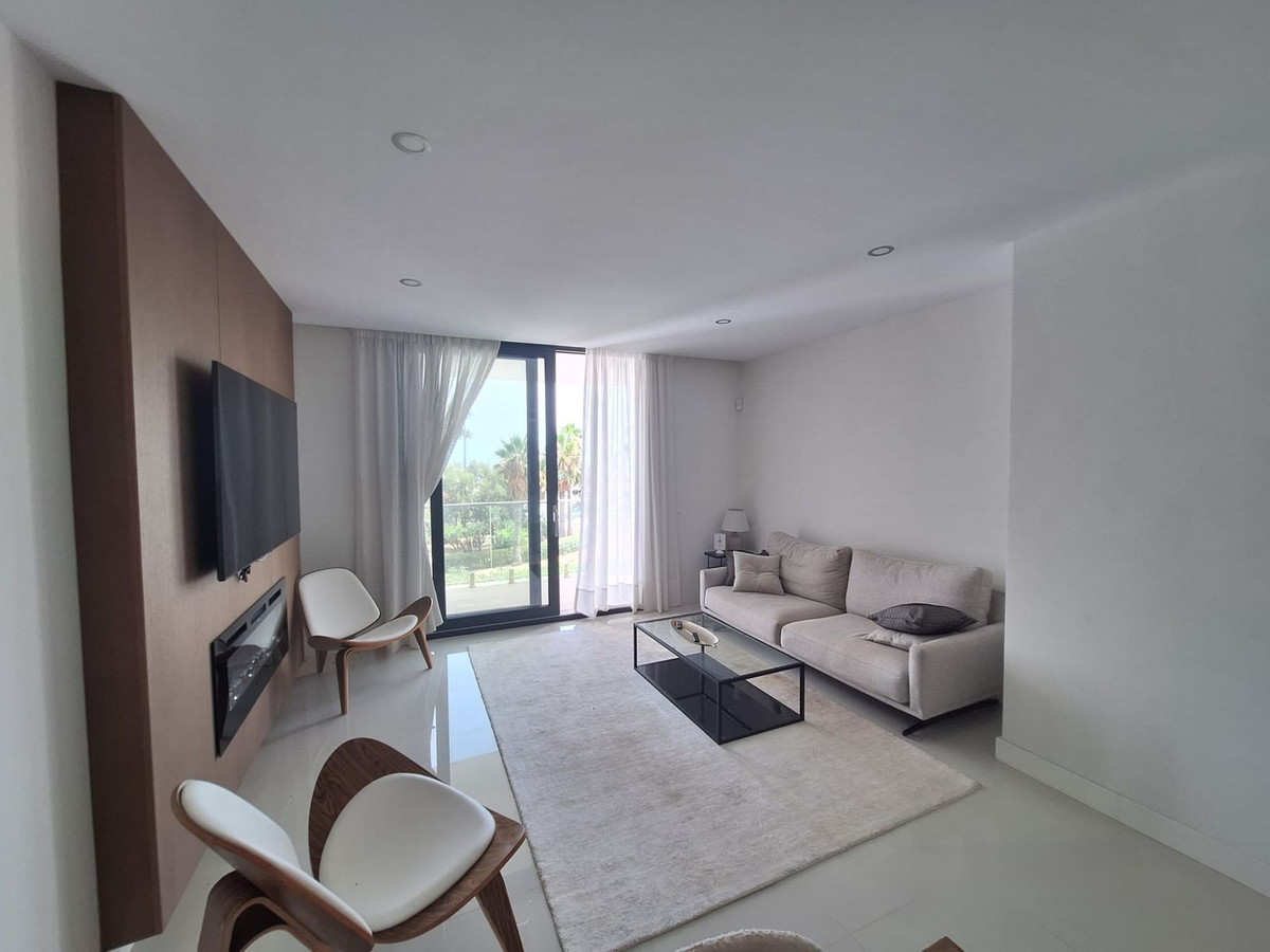 Appartement te koop in Manilva | 2 slaapkamers H5127223