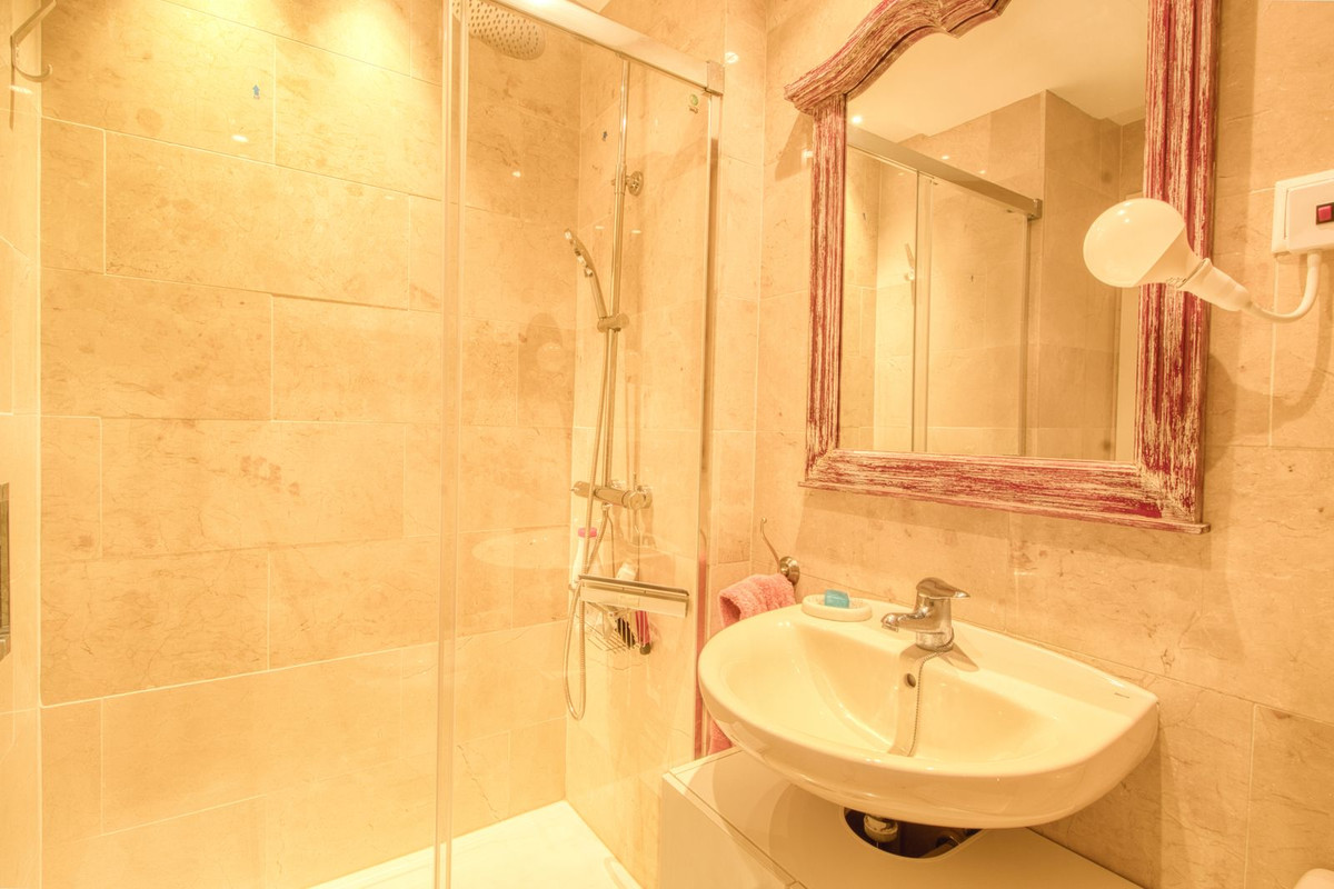 Appartement te koop in Manilva | 2 slaapkamers H5127271
