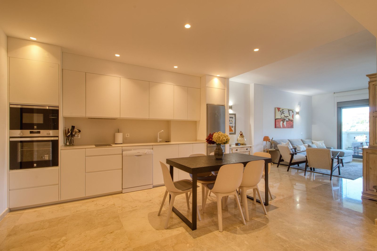 Appartement te koop in Manilva | 2 slaapkamers H5127271