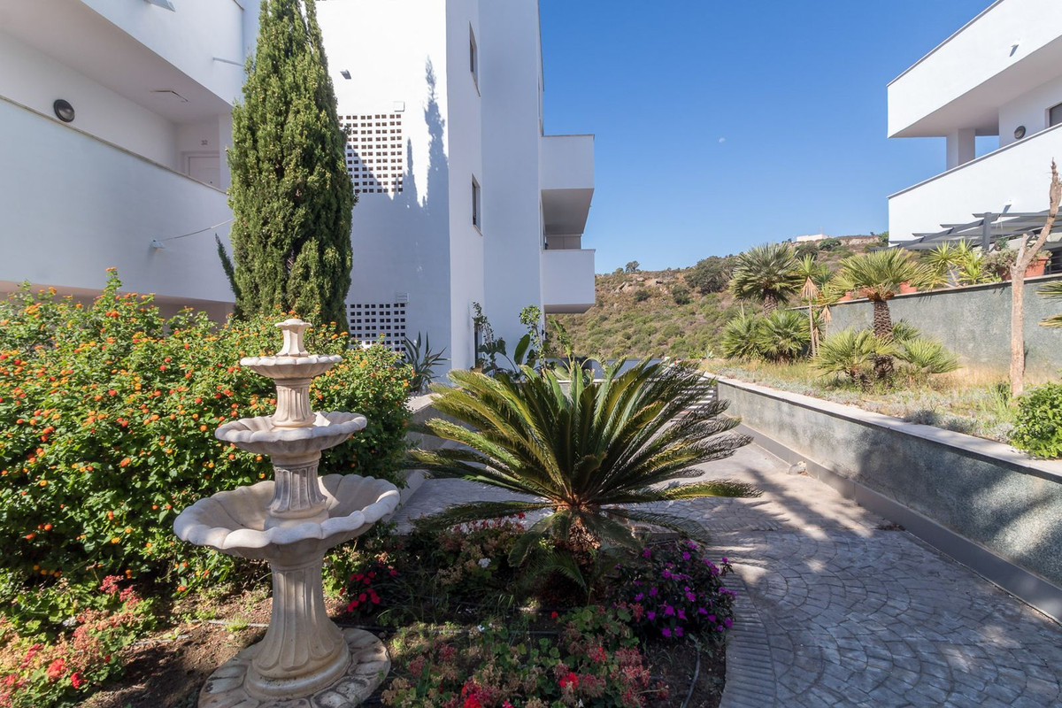 Appartement te koop in Manilva | 2 slaapkamers H5127271