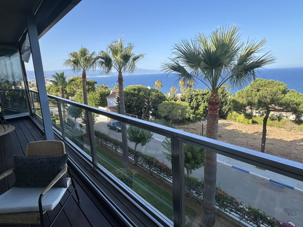 Penthouse te koop in Manilva | 3 slaapkamers H5134405