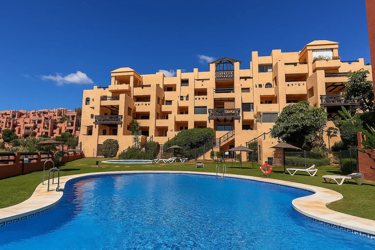 Appartement te koop in Manilva | 2 slaapkamers H5158783