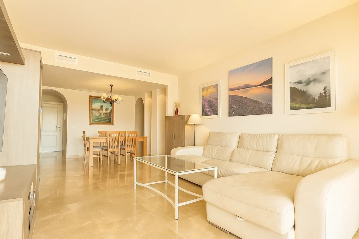 Appartement te koop in Manilva | 2 slaapkamers H5158783