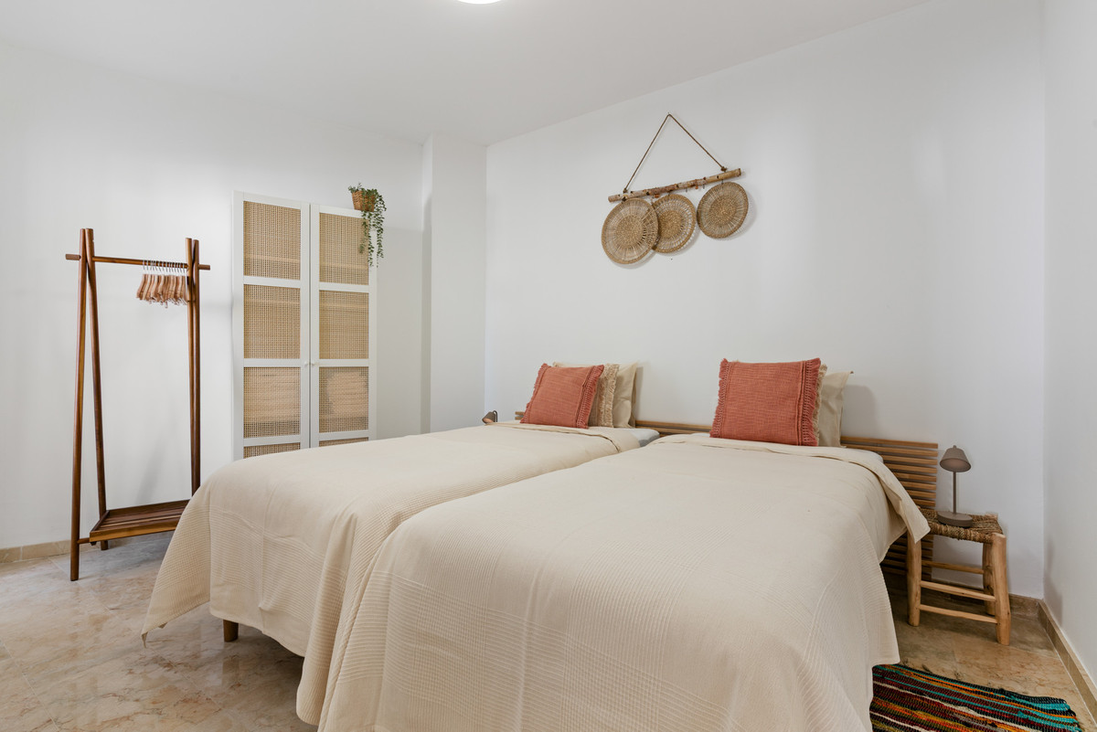 Appartement te koop in Manilva | 2 slaapkamers H5250970