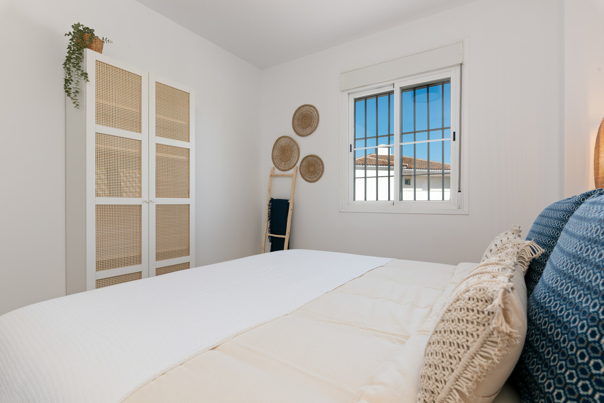 Appartement te koop in Manilva | 2 slaapkamers H5250970