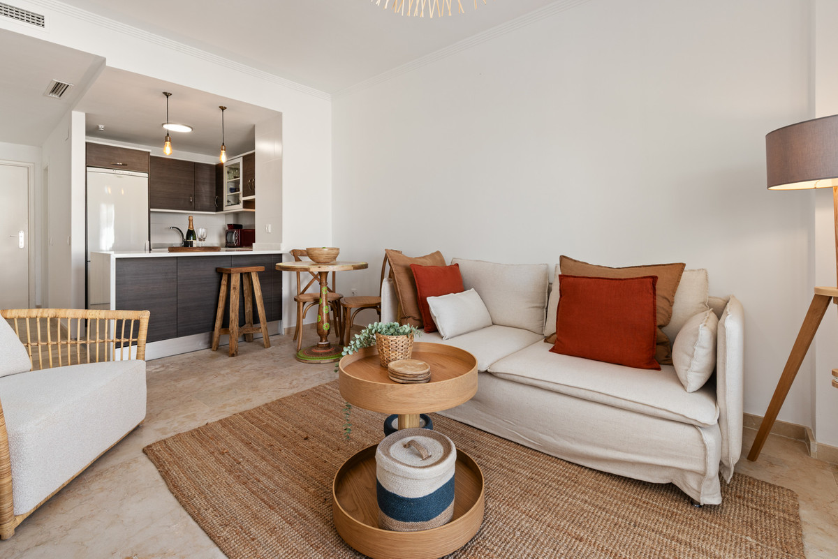 Appartement te koop in Manilva | 2 slaapkamers H5250970