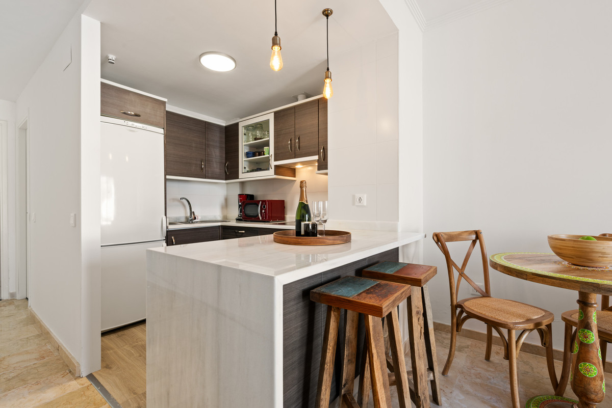 Appartement te koop in Manilva | 2 slaapkamers H5250970